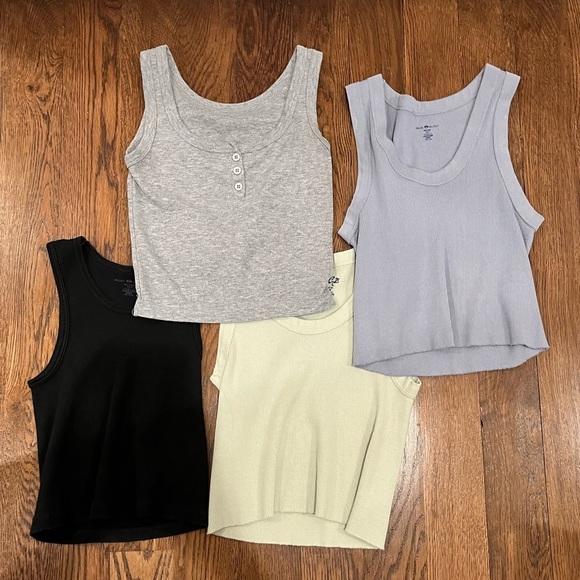 BRANDY MELVILLE COLLECTION - Picture 14 of 16